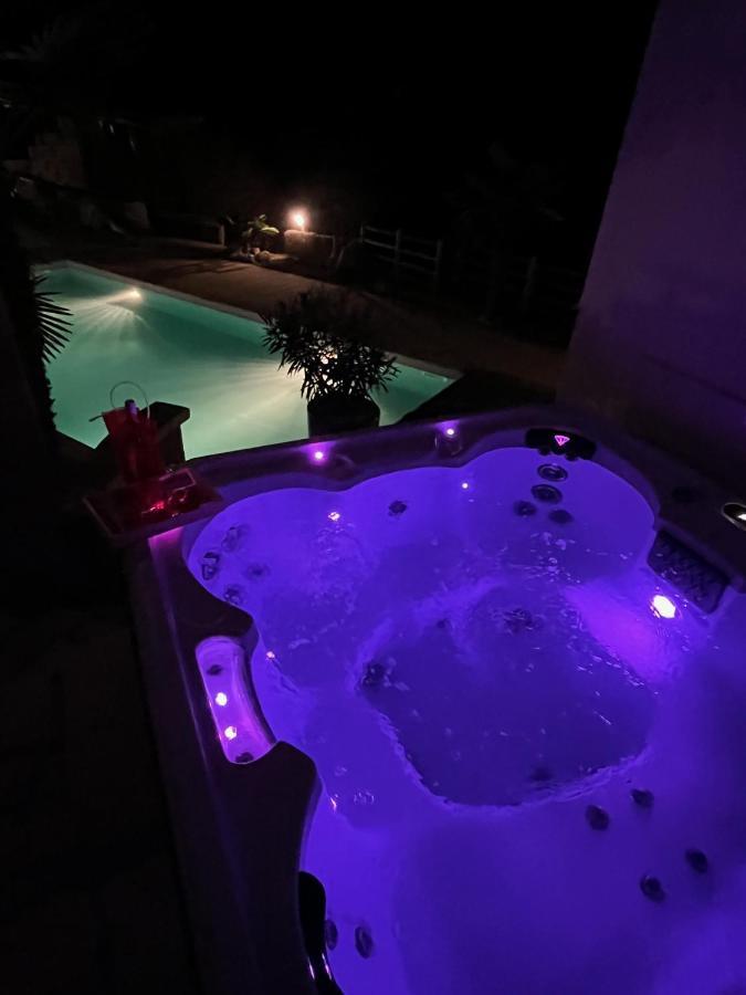 Chambre Au Calme Avec Spa Privatif Gratuit Sud Aveyron Les Palmiers Des Causses Saint-Rome-de-Tarn Eksteriør bilde